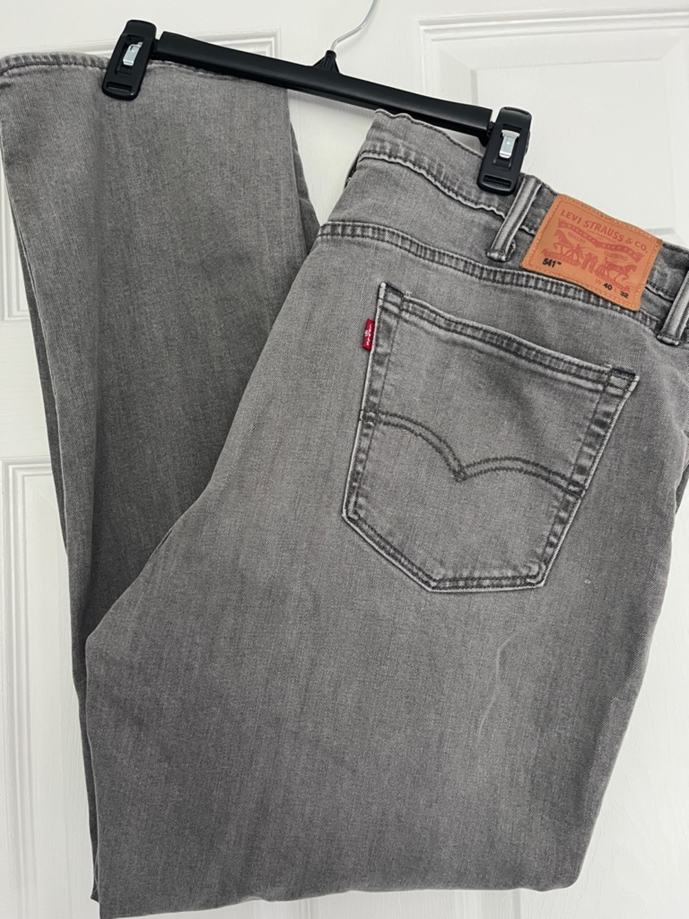 Levi's Men's Gray Straight-Leg Jeans